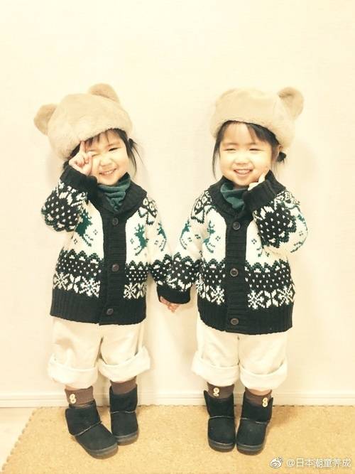  双胞胎宝宝这样穿，洋气洋气！！